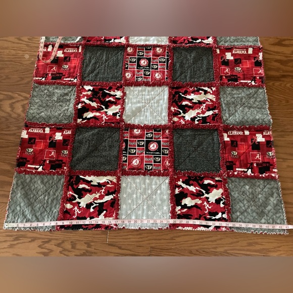 Handmade University of Alabama Rag Quilt We Love You Daddy - Picture 11 of 12